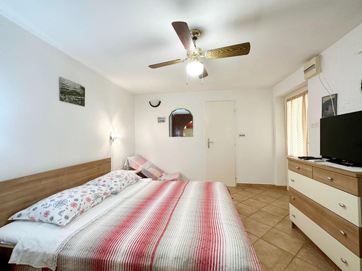 Apartments Mihaela トロギール エクステリア 写真
