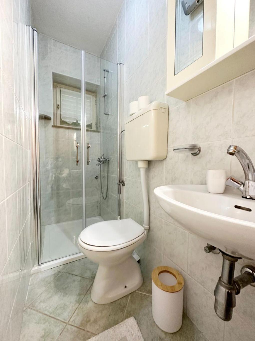 Apartments Mihaela トロギール エクステリア 写真